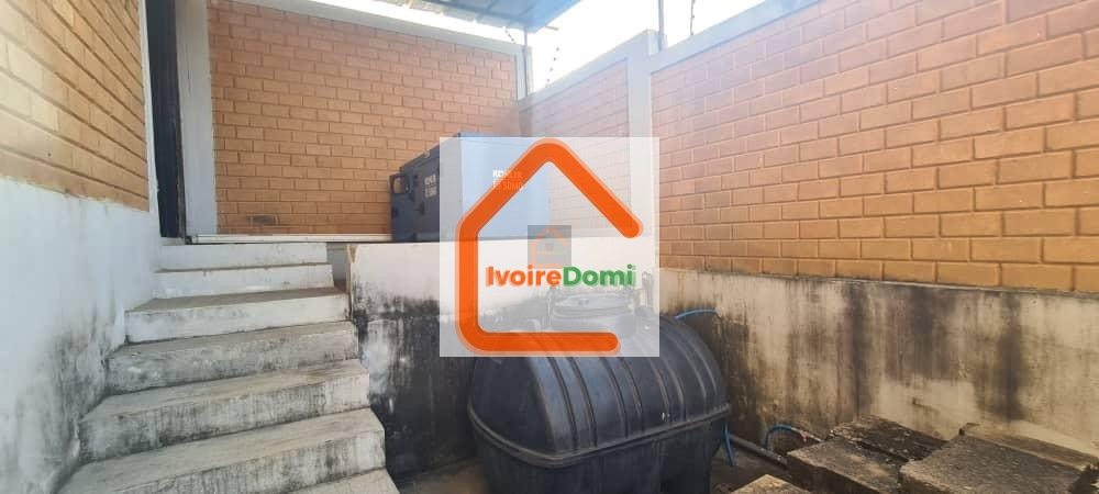 LOCATION, Riviera Bonoumin Une grande maison de 07 pièces disponible