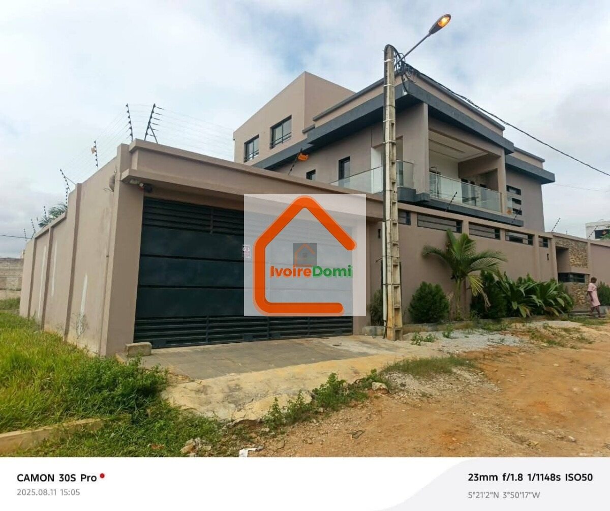 ✅*MAISON EN VENTE* ✅*BINGERVILLE PALAIS* ✅*CITÉ BACID* Pour cause de départ.