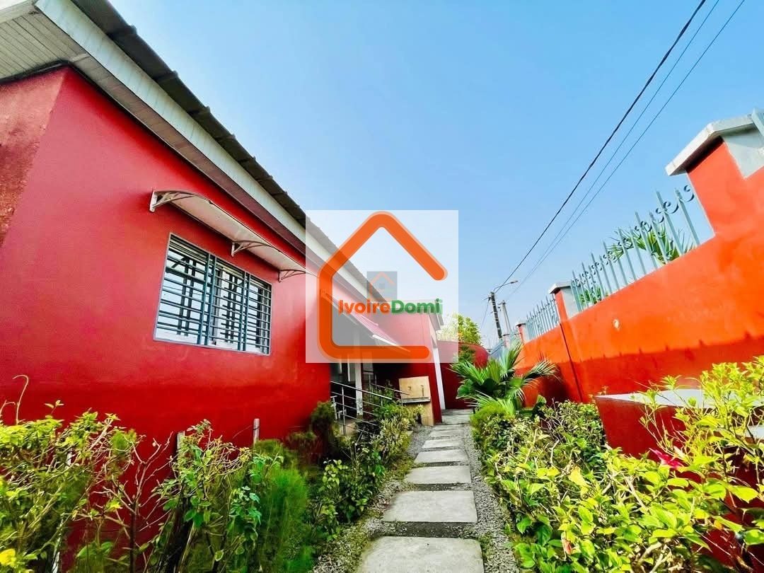 À VENDRE UNE SUBLIME VILLA DE 05 PIÈCES + UNE INDÉPEND