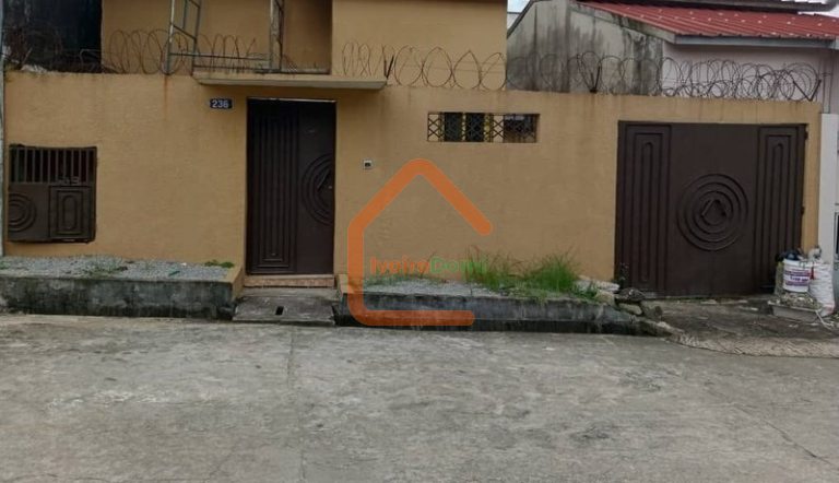 Location villas 4 pièces à Cocody Riviera Faya