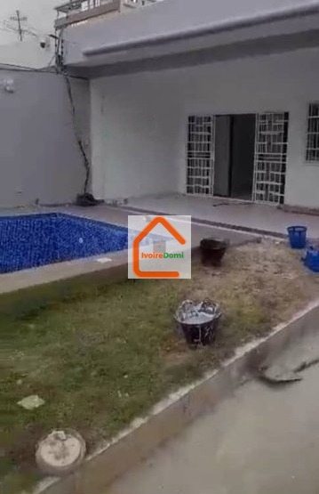 Location villa 4pièces avec piscine Zone 4