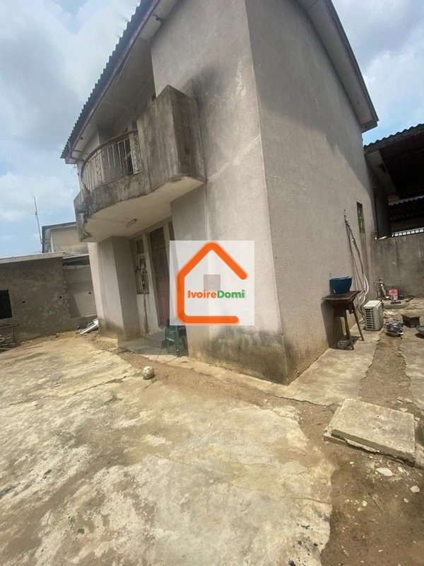Vente villa duplex à Cocody-angré cité rosier