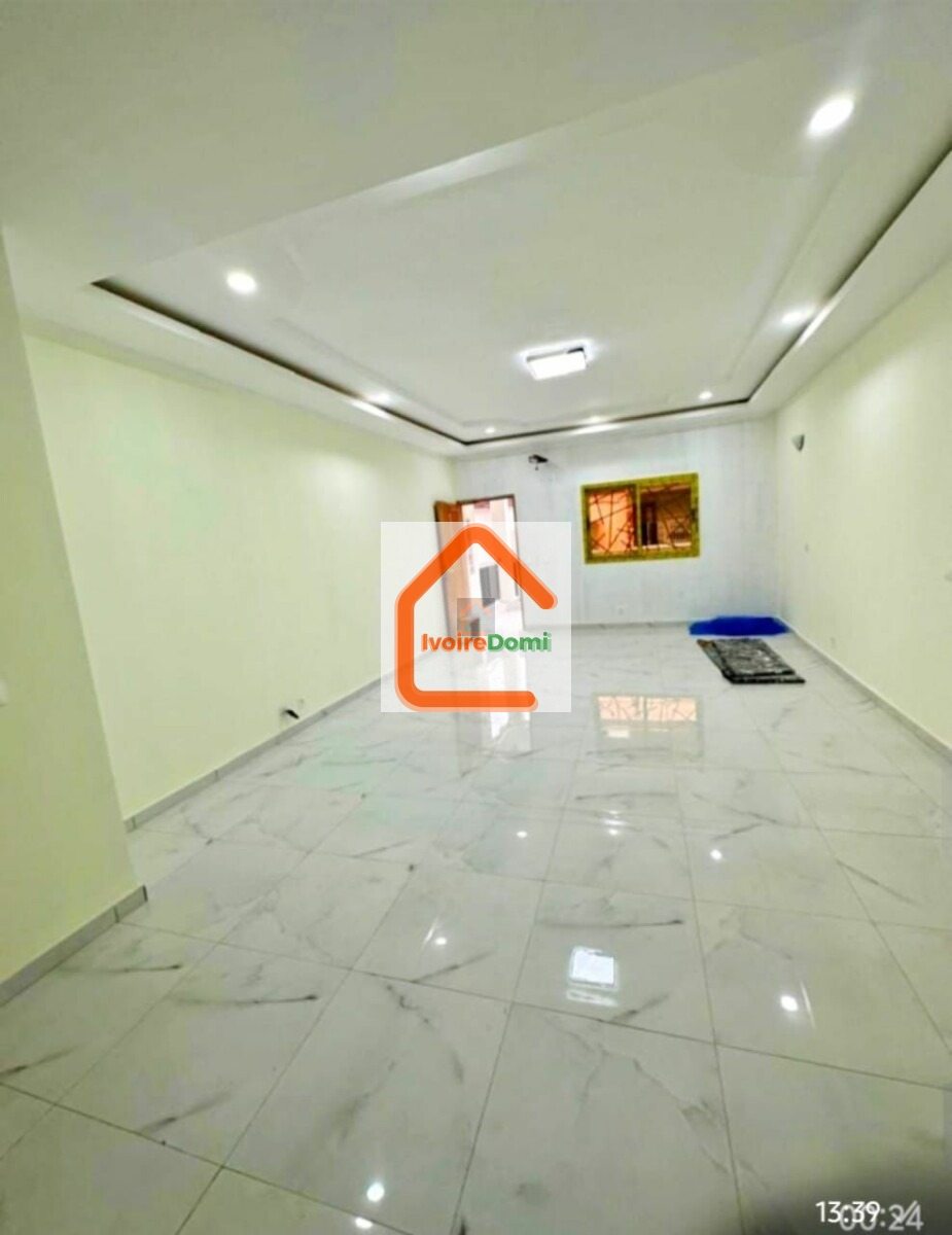 Une somptueuse villa duplex de 6 pièces à Cocody Riviéra Faya