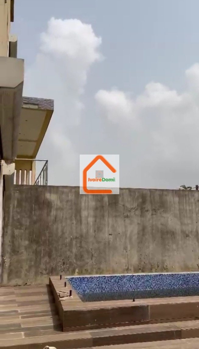 Vente de Villa Duplex 6 pièces