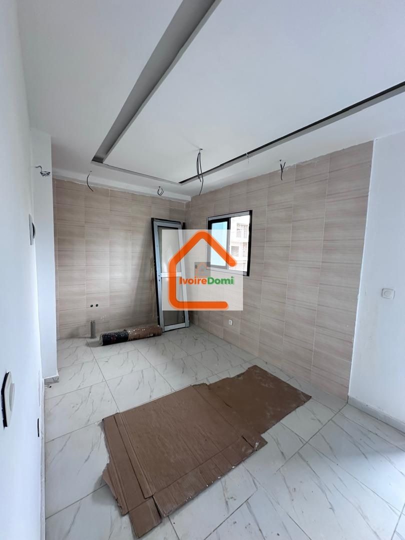Immeuble R+3 -Cocody-riviera faya