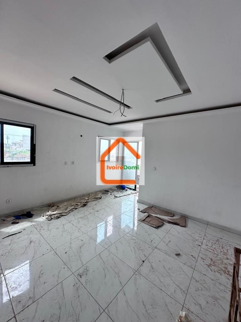 Immeuble R+3 -Cocody-riviera faya