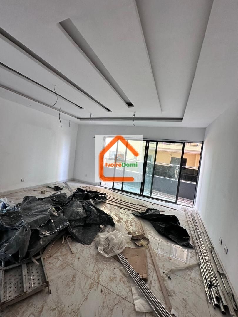 Immeuble R+3 -Cocody-riviera faya