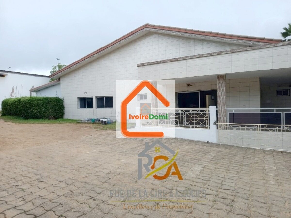 VILLA DUPLEX DE GRAND STANDING 🏠