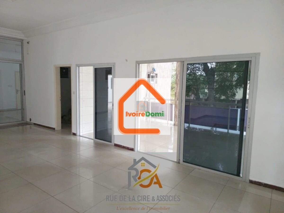 VILLA DUPLEX DE GRAND STANDING 🏠