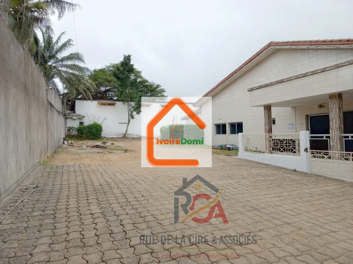 VILLA DUPLEX DE GRAND STANDING 🏠