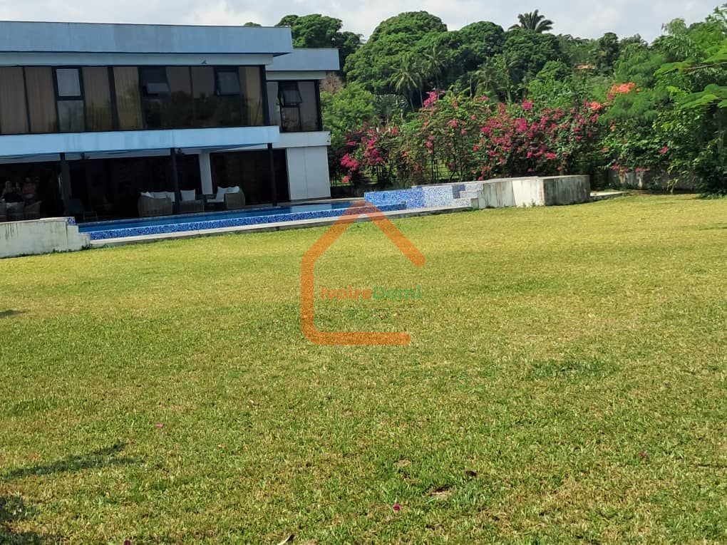 EN VENTE ! UNE VILLA DE HOTE A LA RIVIERA GOLF1 EN BORDURE DE LAGUNE