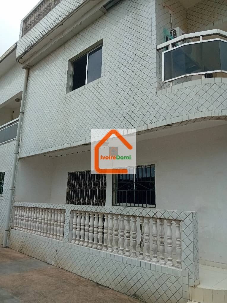 Villa 11 pièces à vendre à FAYA