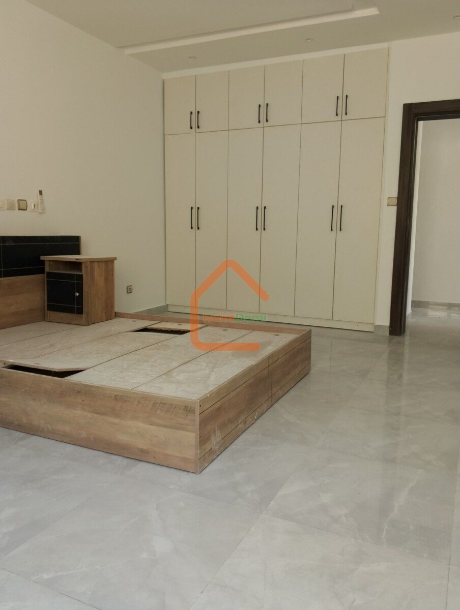 En vente une nouvelle villa F7 avec 2 apparts F2 a la riviera abatta résidentielle