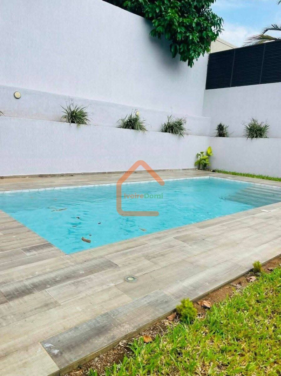 D’une villa duplex de 5 pièces au 2 plateaux vallons dans une cité zone restaurant BMW
