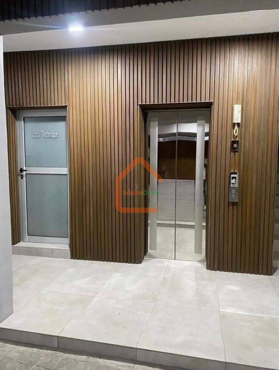 D’un appartement de 5 pièces à Cocody Riviera M’Badon