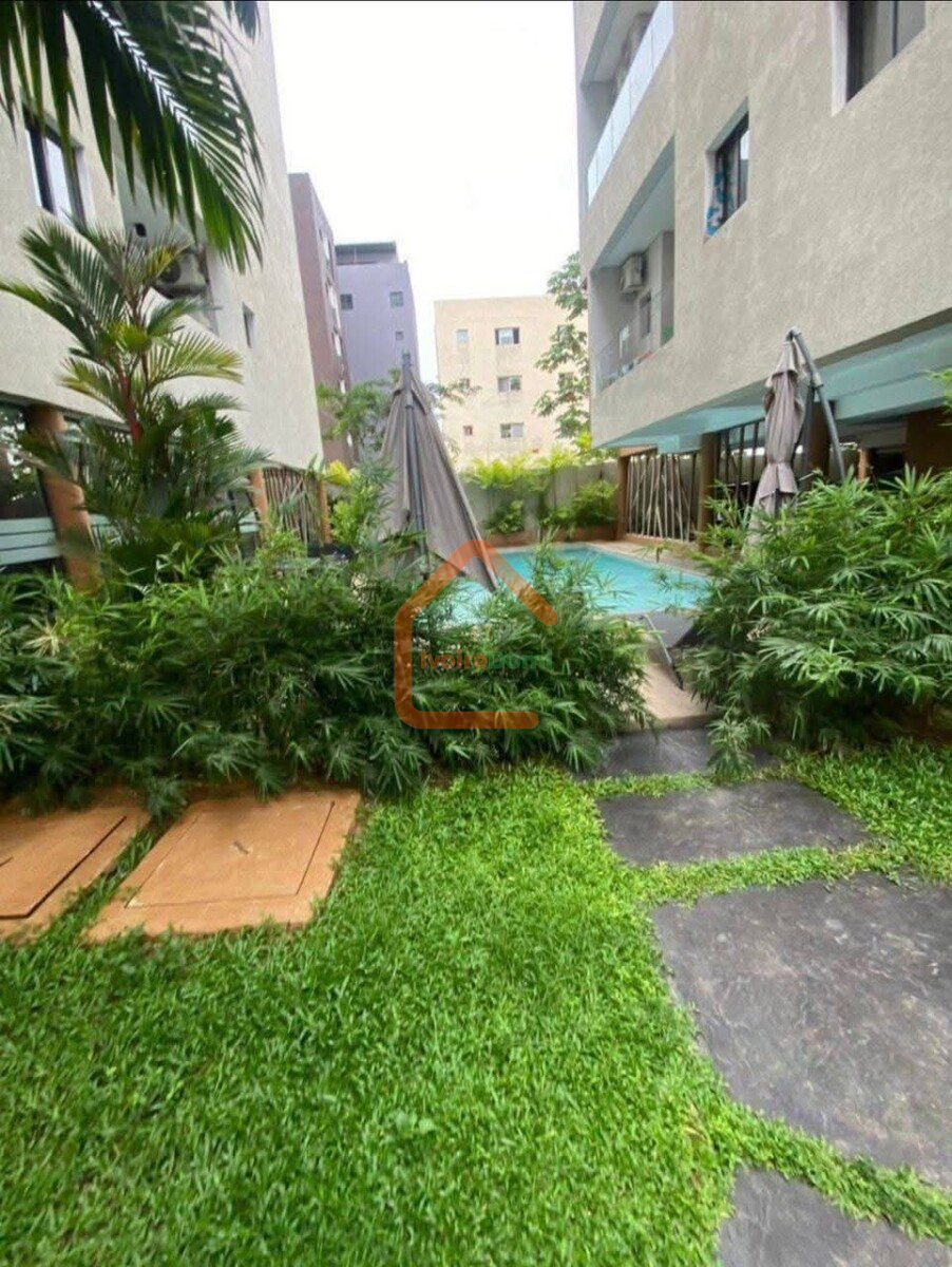 D’un appartement de 5 pièces à Cocody Riviera M’Badon