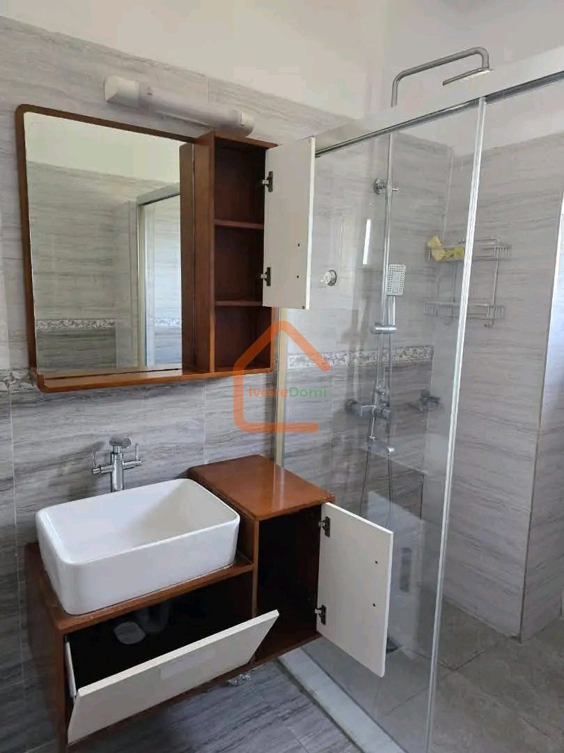 À LOUER – APPARTEMENT 4 PIÈCES MEUBLÉ 📍 Cocody 2 Plateaux ENA