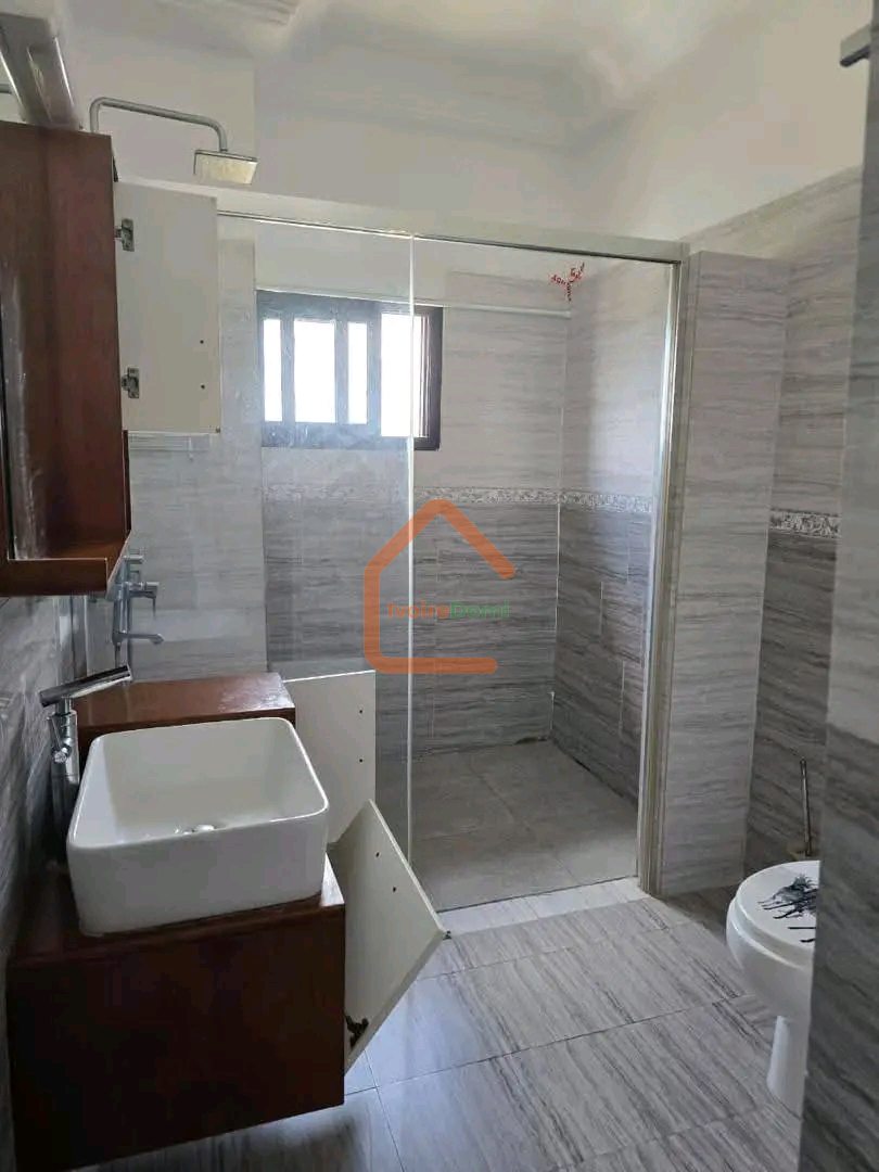 À LOUER – APPARTEMENT 4 PIÈCES MEUBLÉ 📍 Cocody 2 Plateaux ENA
