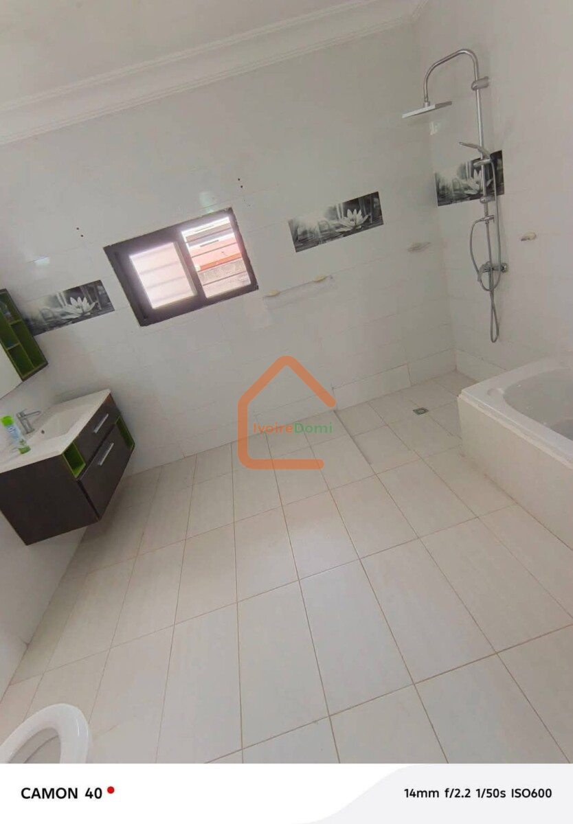 🏡 À LOUER – DUPLEX 7 PIÈCES À COCODY FAYA (CITÉ PRESTIGE)