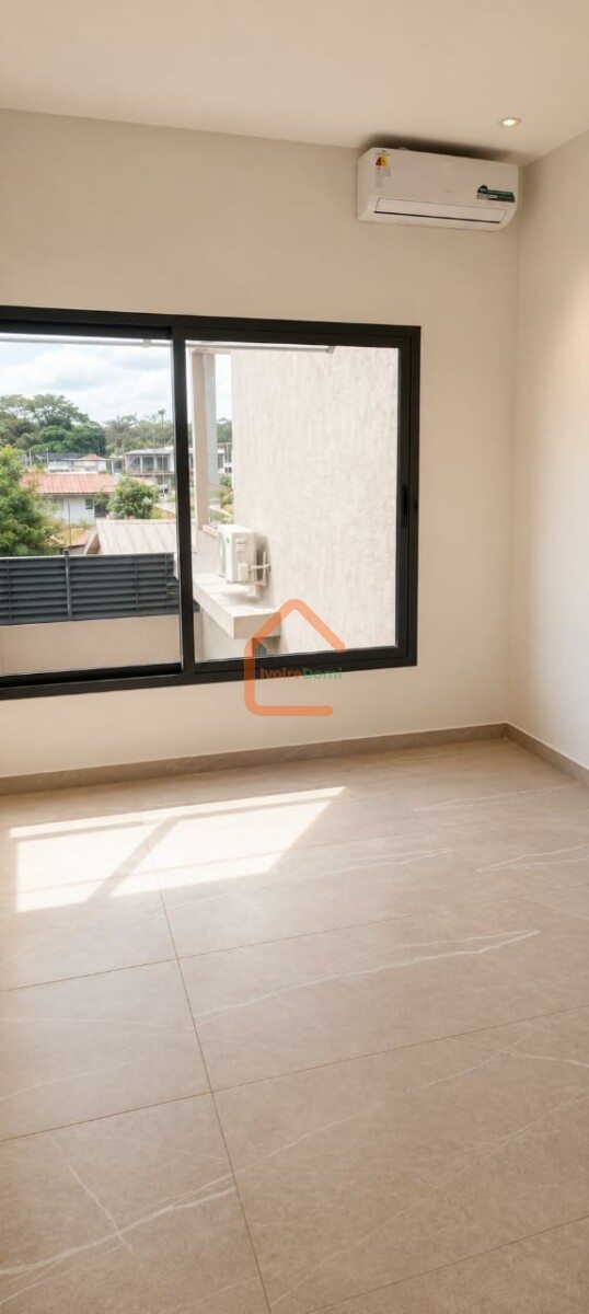 À VENDRE – 2 VILLAS DUPLEX JUMELLES HAUT STANDING À Riviera 3