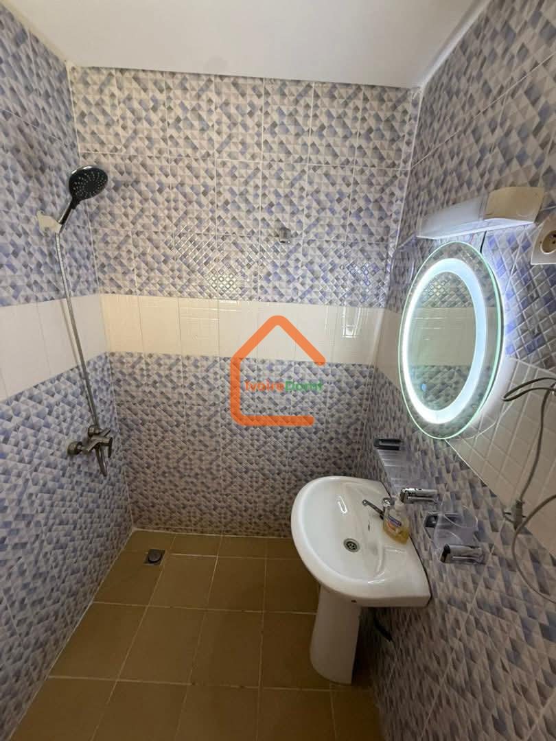 ✨ À LOUER – VILLA DUPLEX 8 PIÈCES DE STANDING À COCODY RIVIERA FAYA ✨