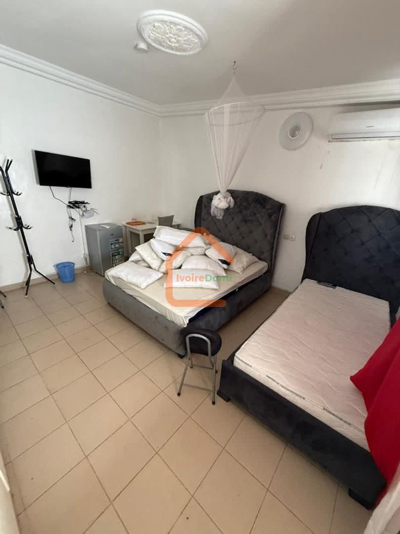 ✨ À LOUER – VILLA DUPLEX 8 PIÈCES DE STANDING À COCODY RIVIERA FAYA ✨