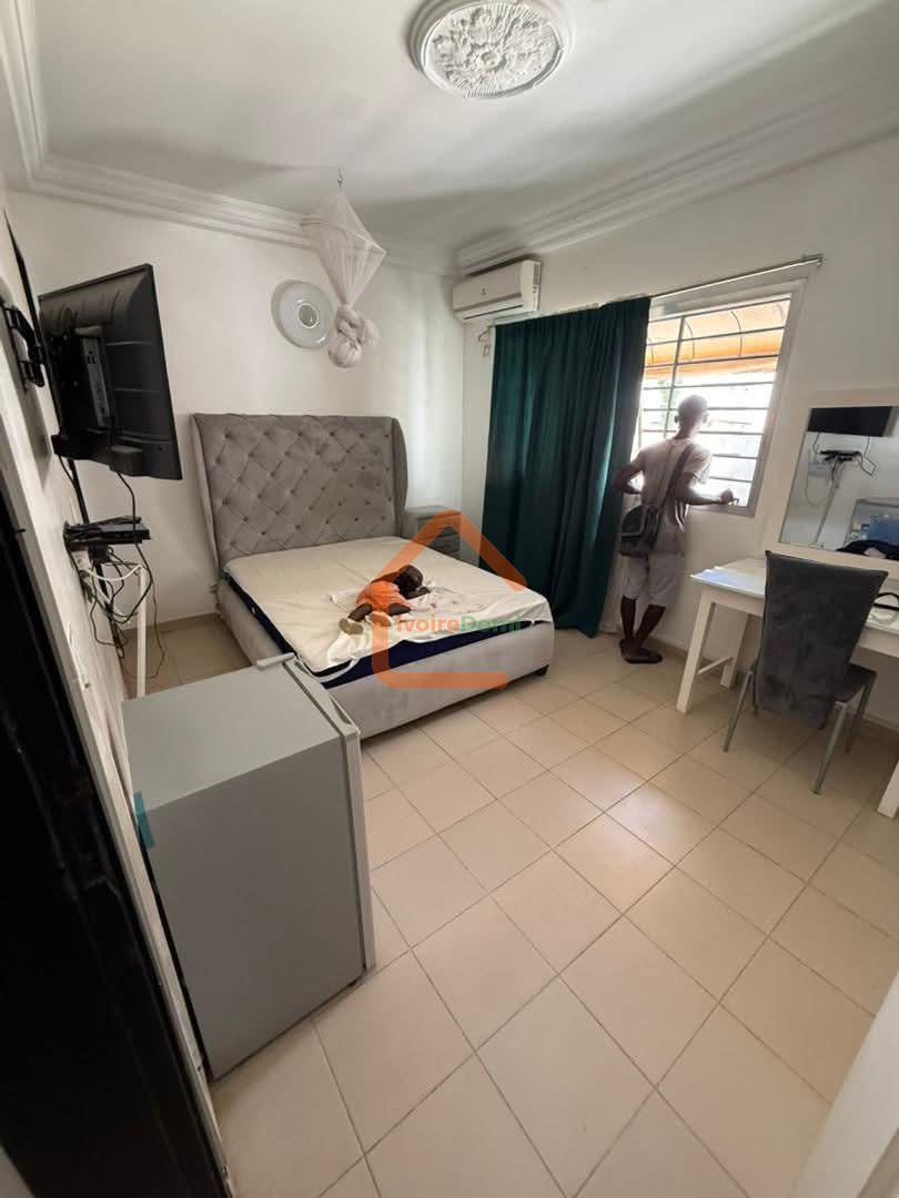 ✨ À LOUER – VILLA DUPLEX 8 PIÈCES DE STANDING À COCODY RIVIERA FAYA ✨