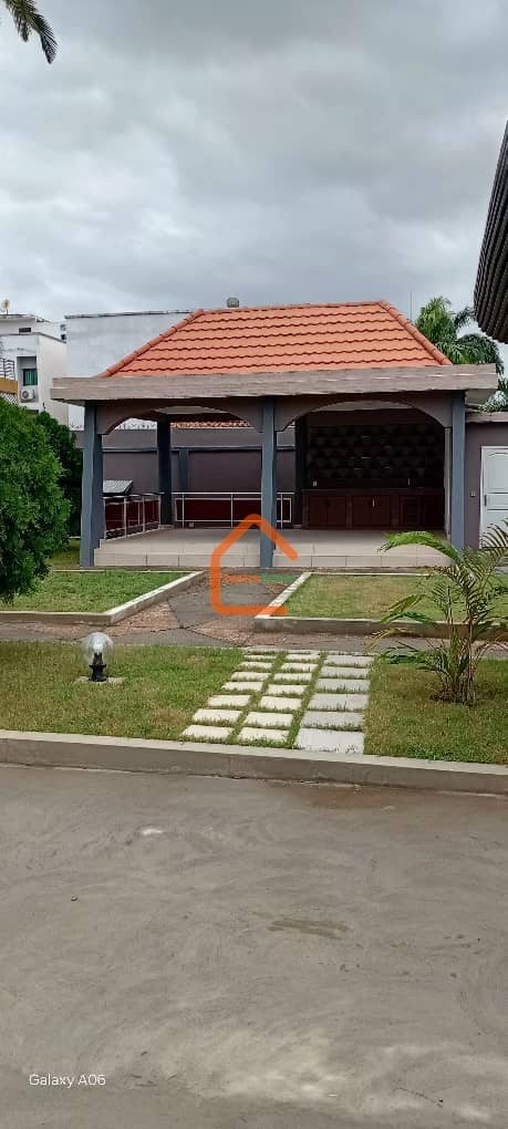 🔥 À LOUER – VILLA DUPLEX 12 PIÈCES DE HAUT STANDING À COCODY RIVIERA 2 – IDÉALE BUREAUX 🔥