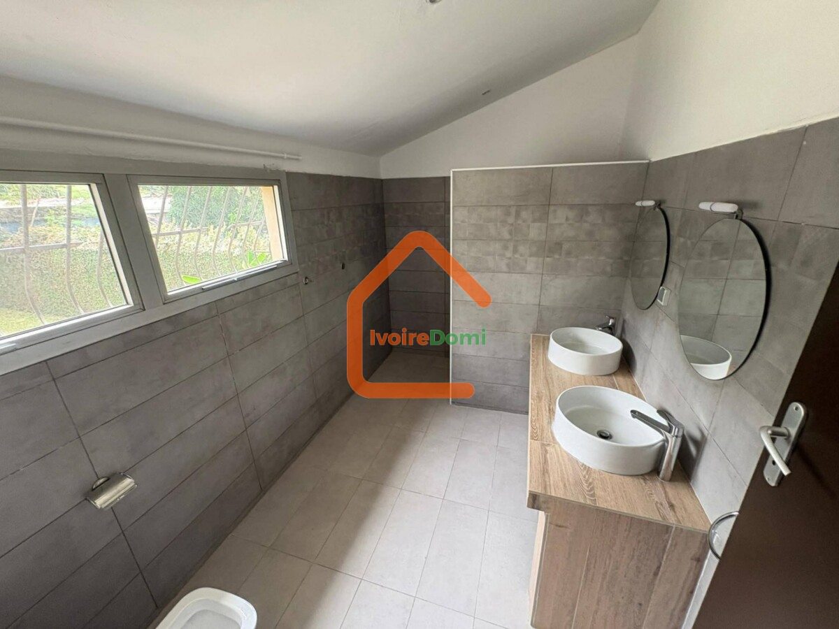 🔥 À LOUER – VILLA DUPLEX 6 PIÈCES AVEC PISCINE AUX 2 PLATEAUX HAMEAUX DU VALLON 🔥