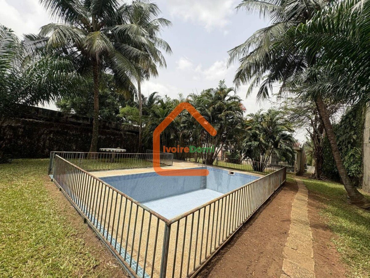 🔥 À LOUER – VILLA DUPLEX 6 PIÈCES AVEC PISCINE AUX 2 PLATEAUX HAMEAUX DU VALLON 🔥