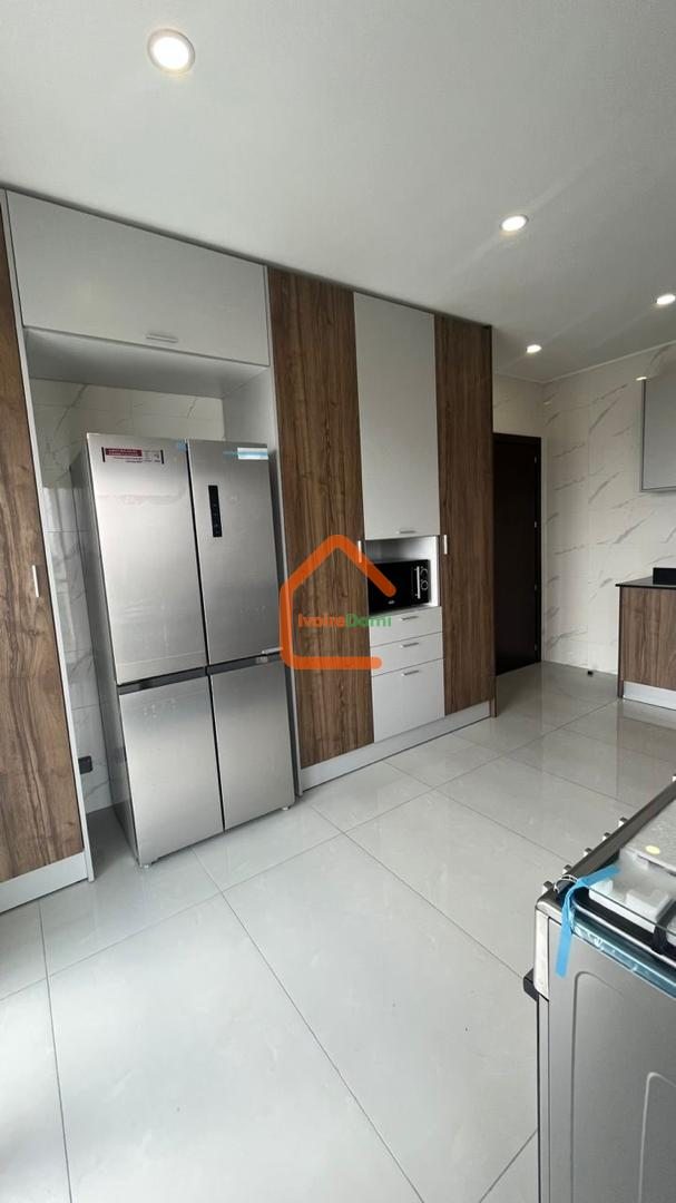 Appartement meublé 4 pièces haut standing marcory zone 4