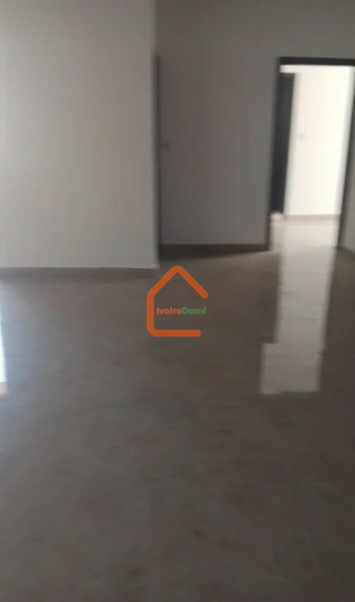 Appartement 3 pièces marcory zone 4