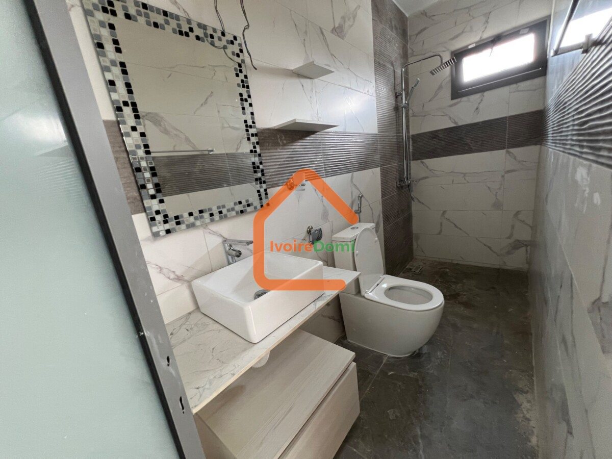 APPARTEMENT DE 3 PIÈCES