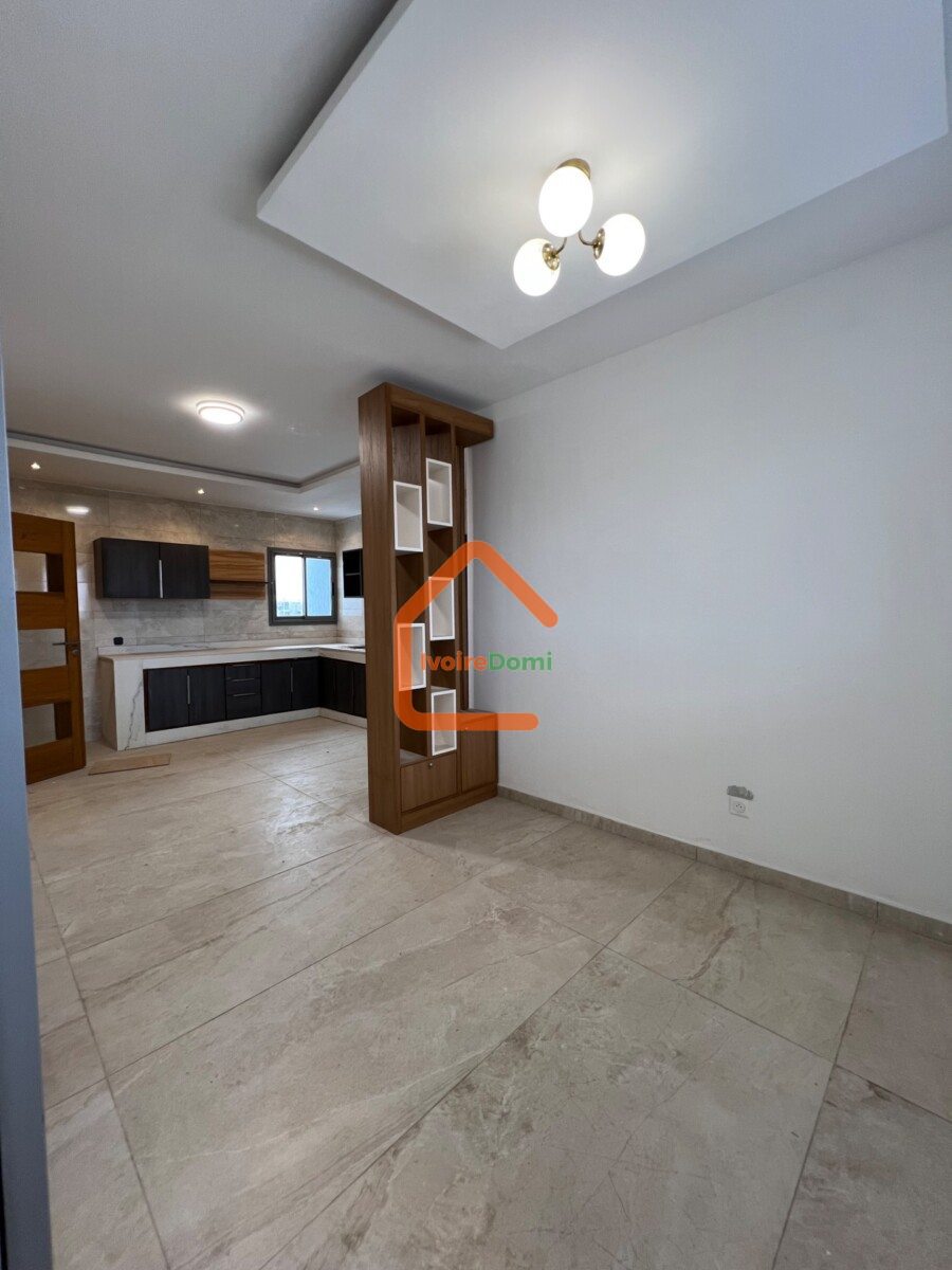 APPARTEMENT DE 3 PIÈCES