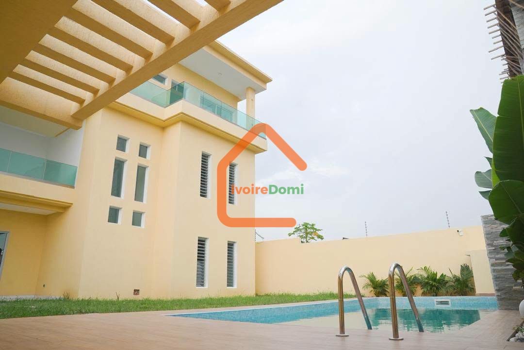 VILLA EN VENTE A ANGRE NOUVEAU CHU -DJOROGOBITE 1