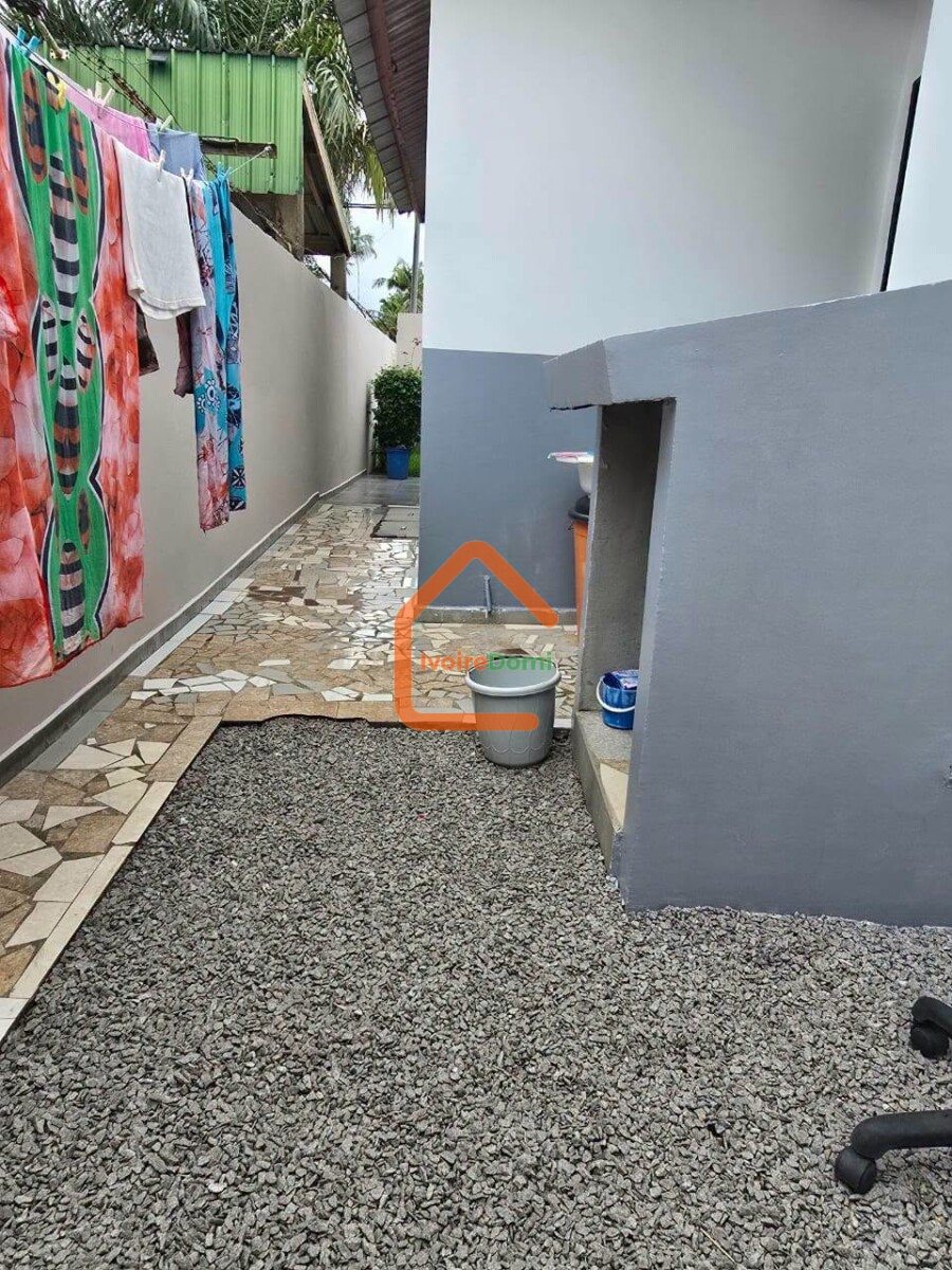 VILLA BASSE EN VENTE