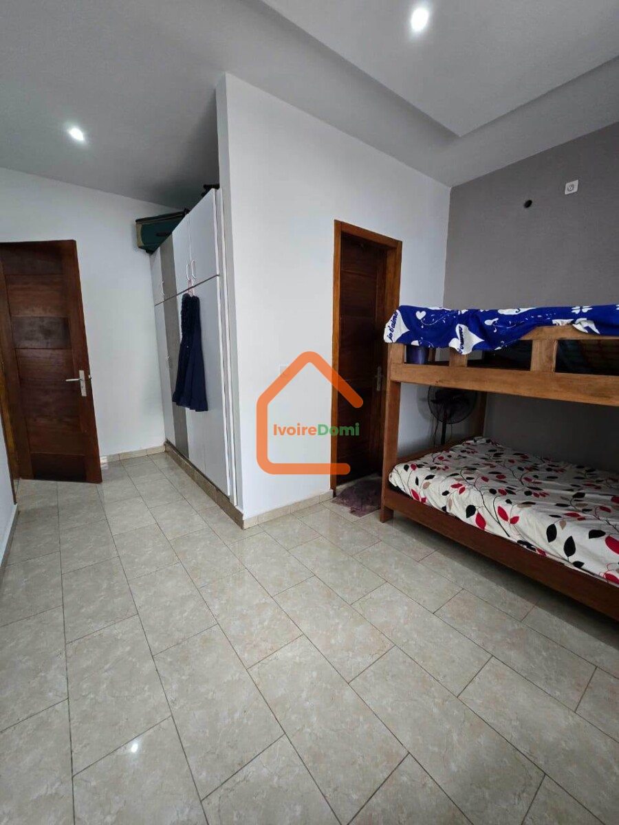 VILLA BASSE EN VENTE