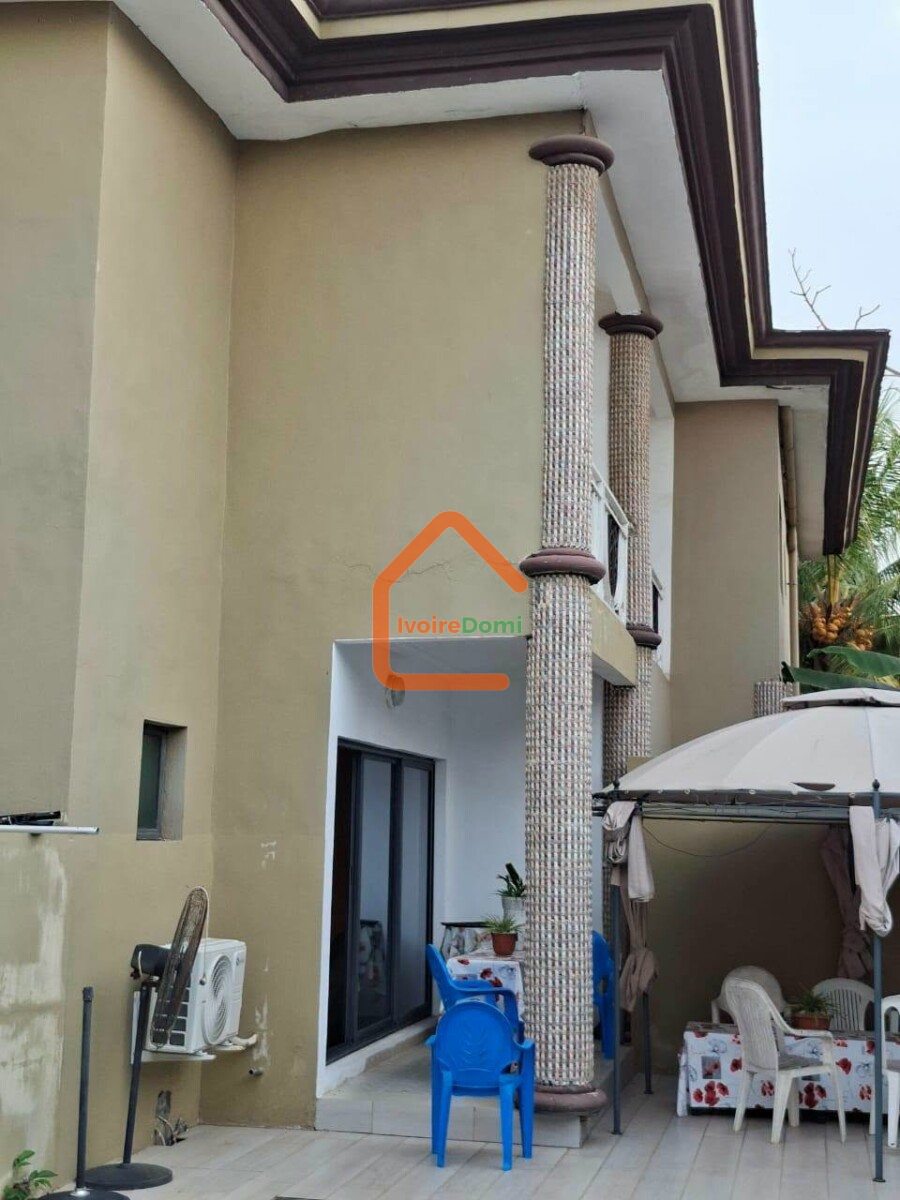 VILLA DUPLEX EN VENTE RIVIERA 3 CITE VERDOYANTE