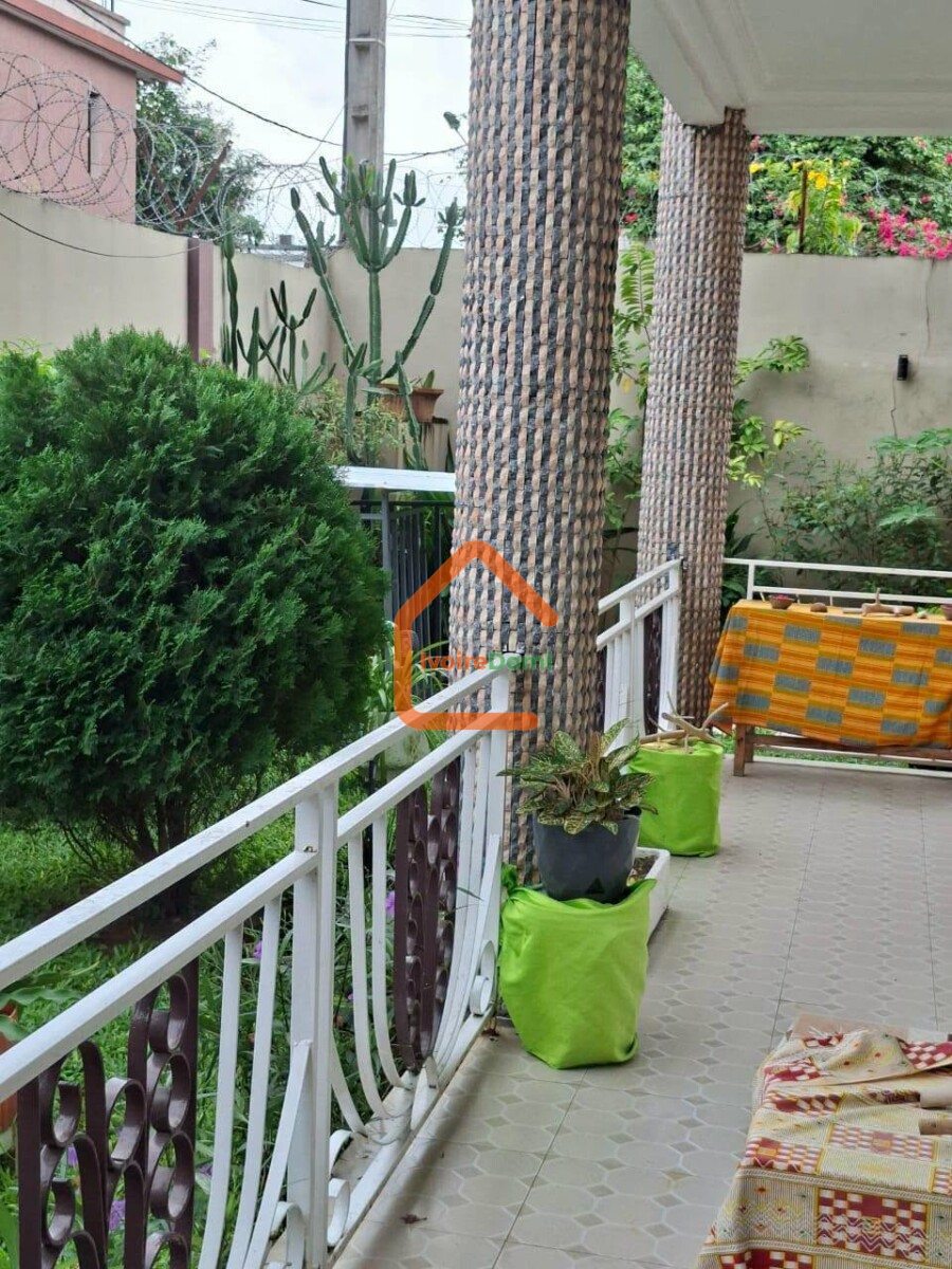 VILLA DUPLEX EN VENTE RIVIERA 3 CITE VERDOYANTE