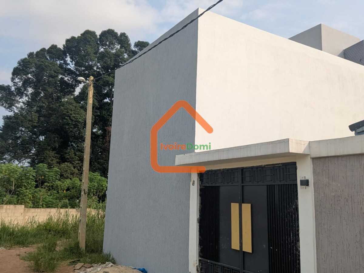 Villa duplex à vendre à Bingerville Anna
