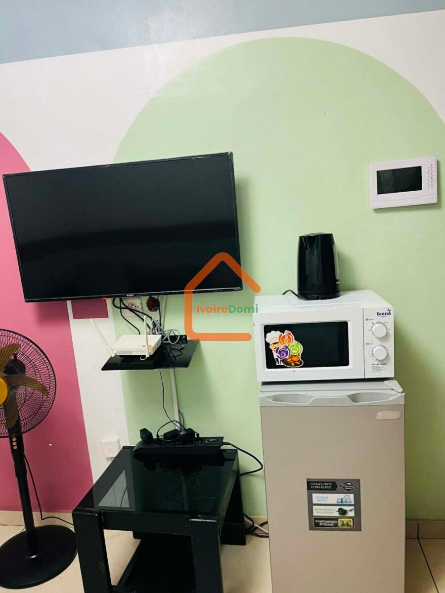 STUDIO MEUBLE
