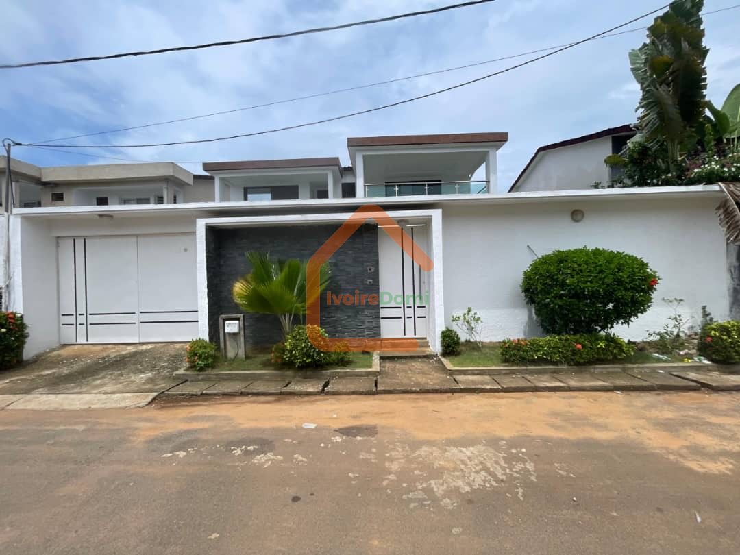 Villa duplex de 7 pièces