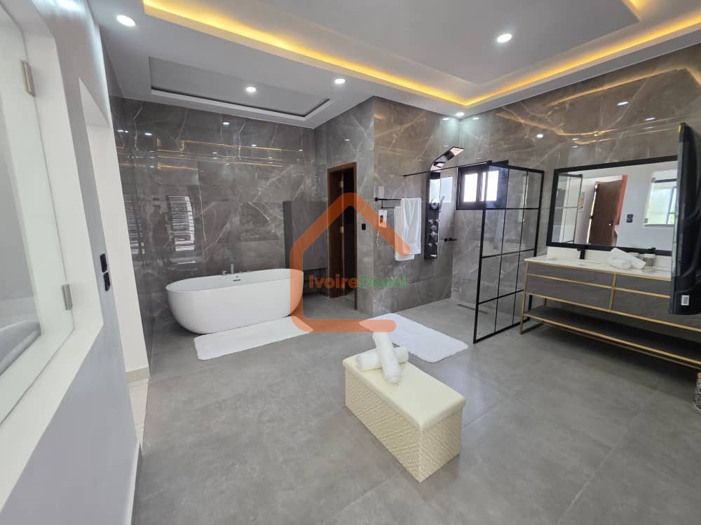 Villa intelligente, confort prestigeux, meublée prêt à y vivre