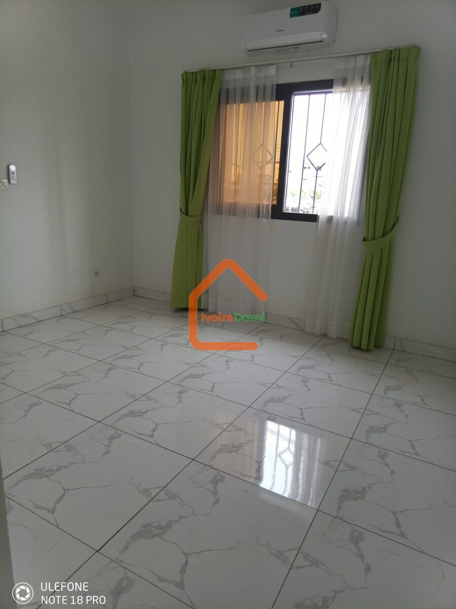 Villa duplex 7pièces à Cocody-Angré