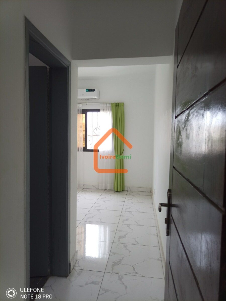 Villa duplex 7pièces à Cocody-Angré