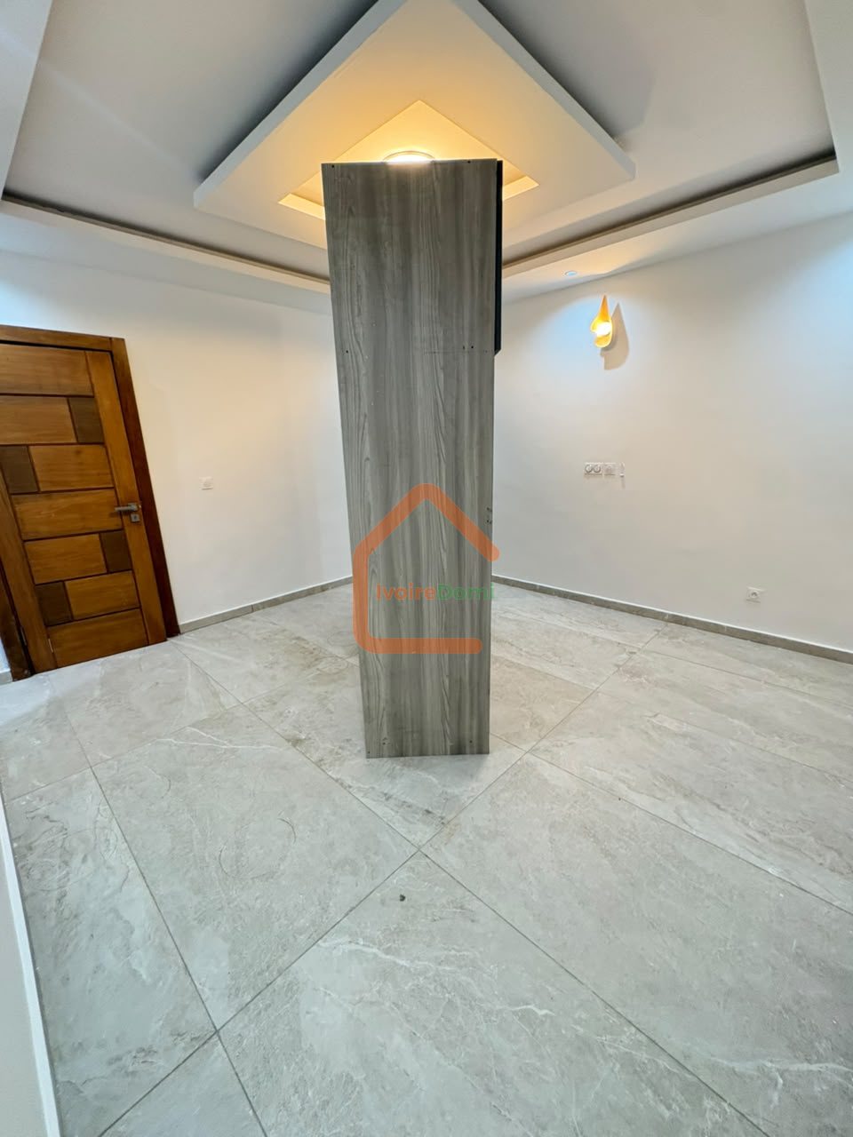 Appartement de 3 pièces à louer à Cocody nouveau CHU