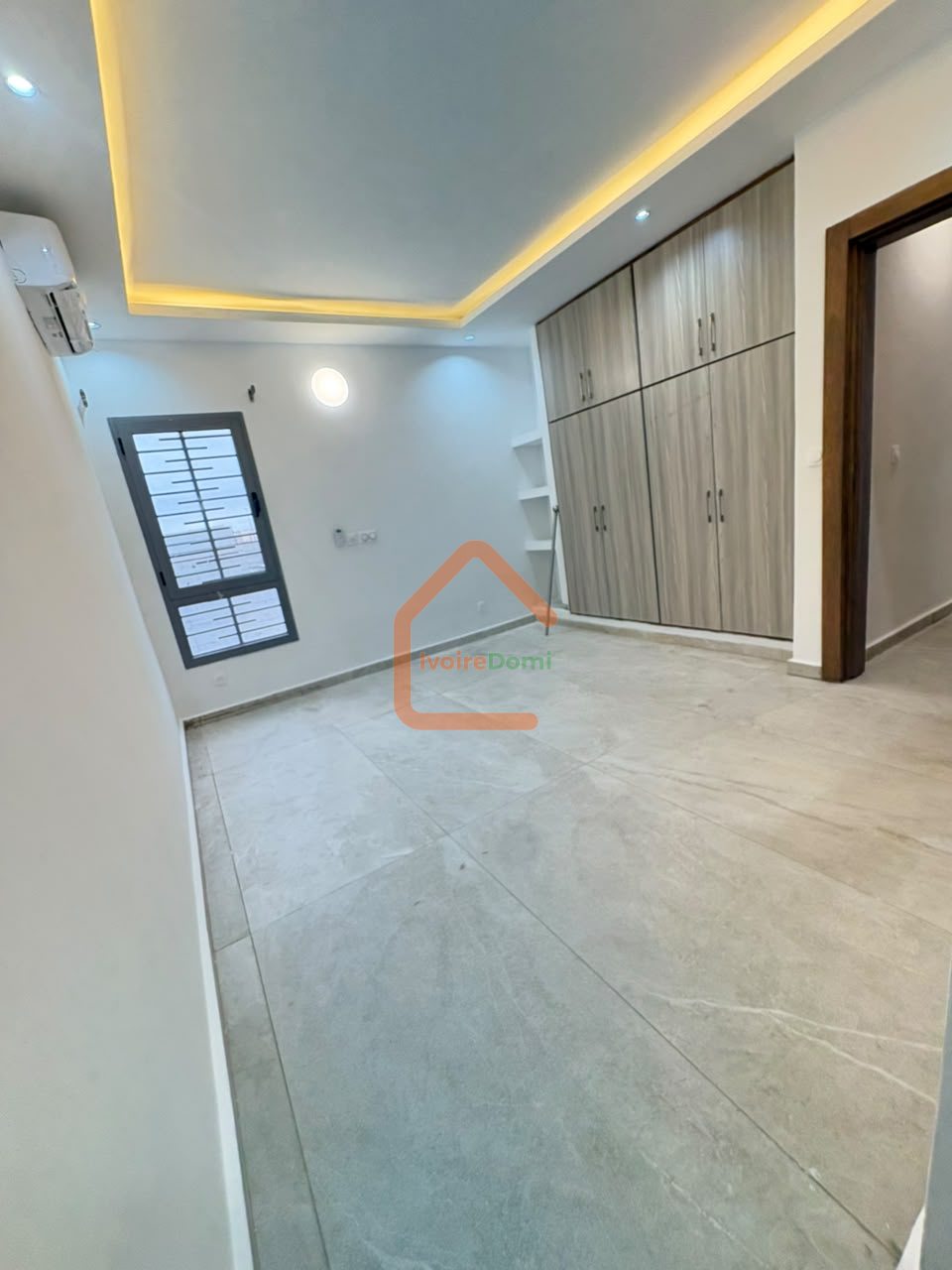 Appartement de 3 pièces à louer à Cocody nouveau CHU