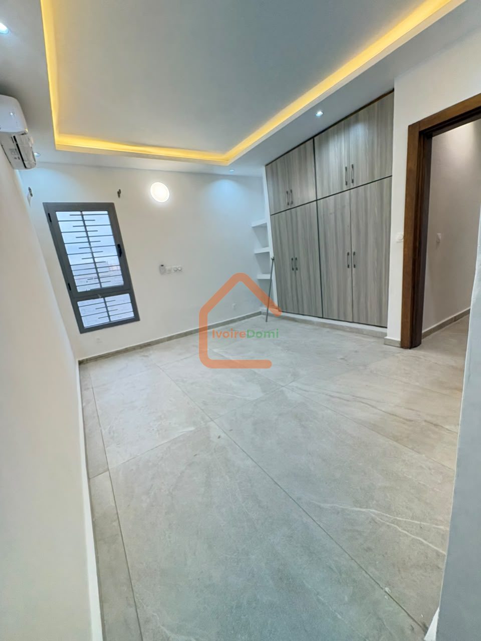 Appartement de 3 pièces à louer à Cocody nouveau CHU