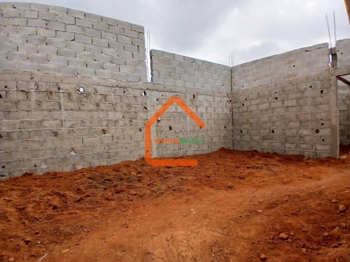 DE VILLAS, DUPLEX, APPARTEMENTS