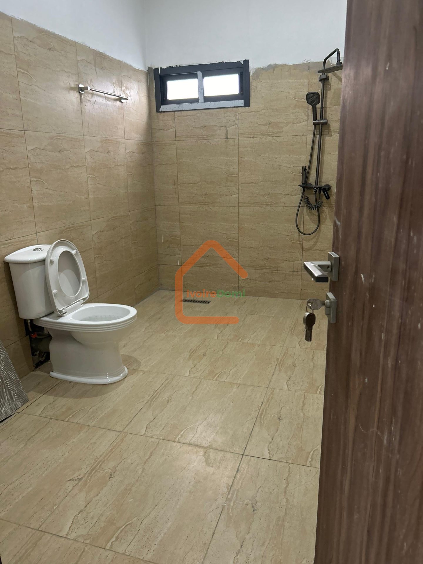 Villa d’architecte 8 pièces à vendre à Cocody Riviera 3
